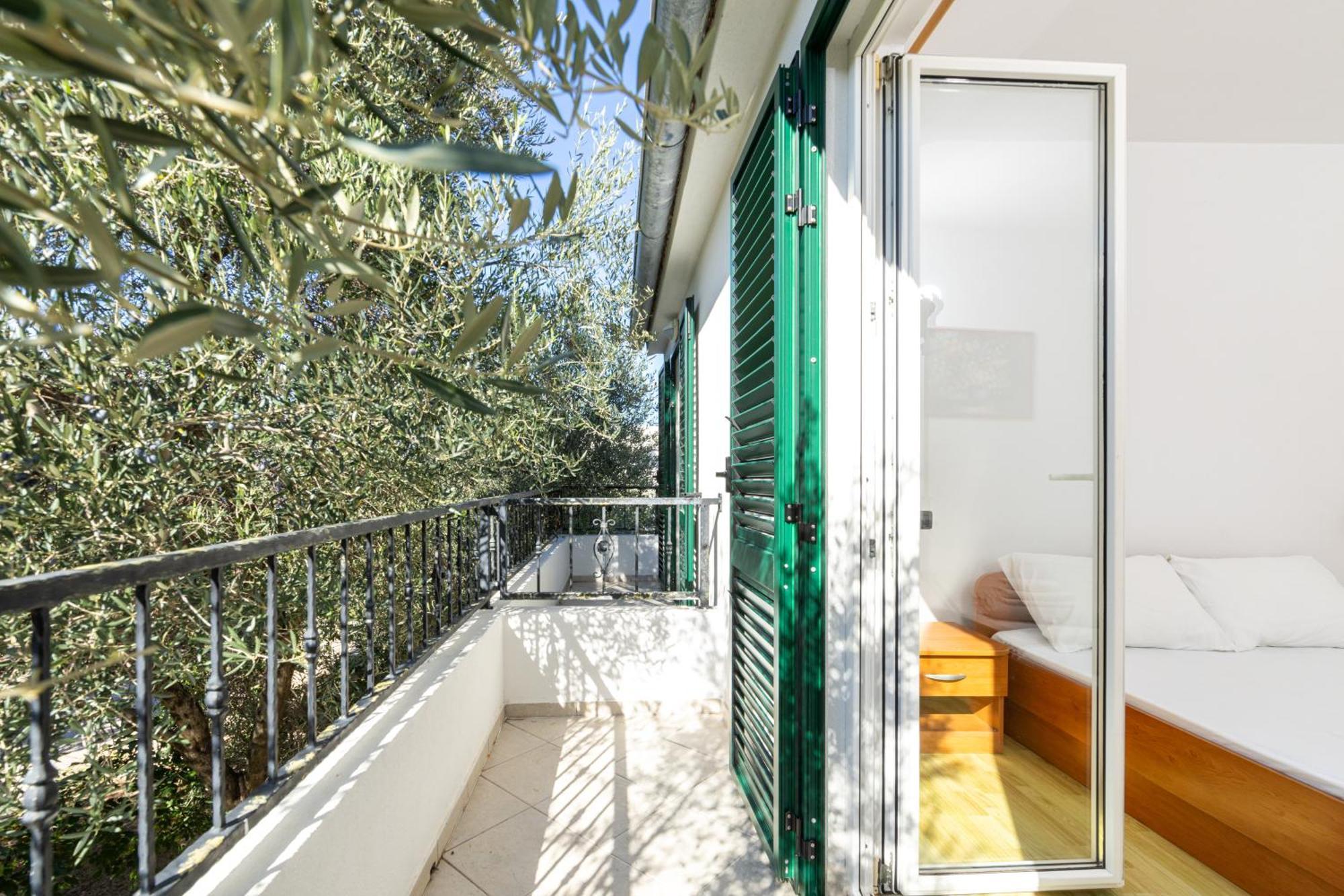 Rubin Apartment Zastrazisce
