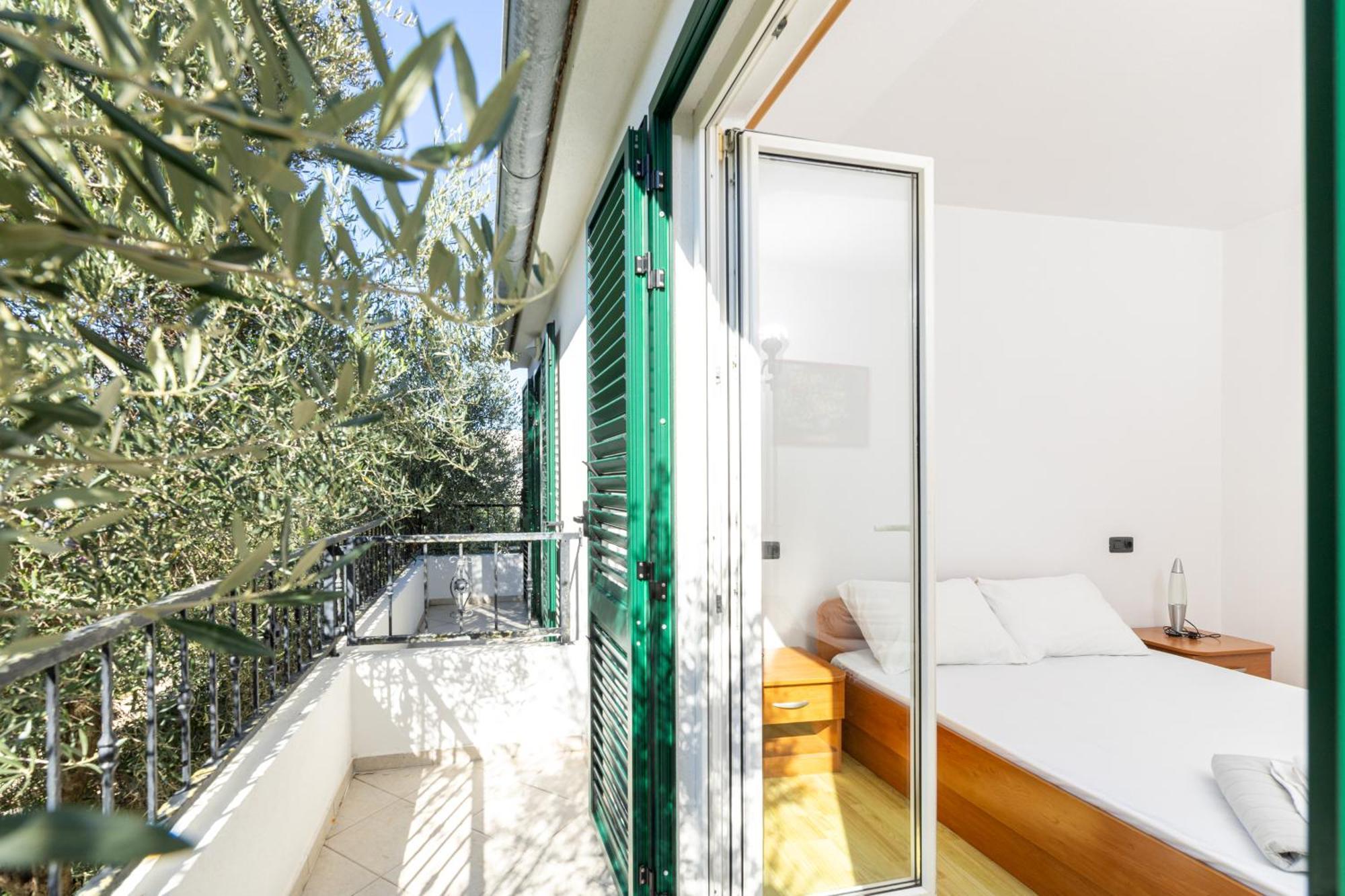 Apartment Rubin Zastrazisce