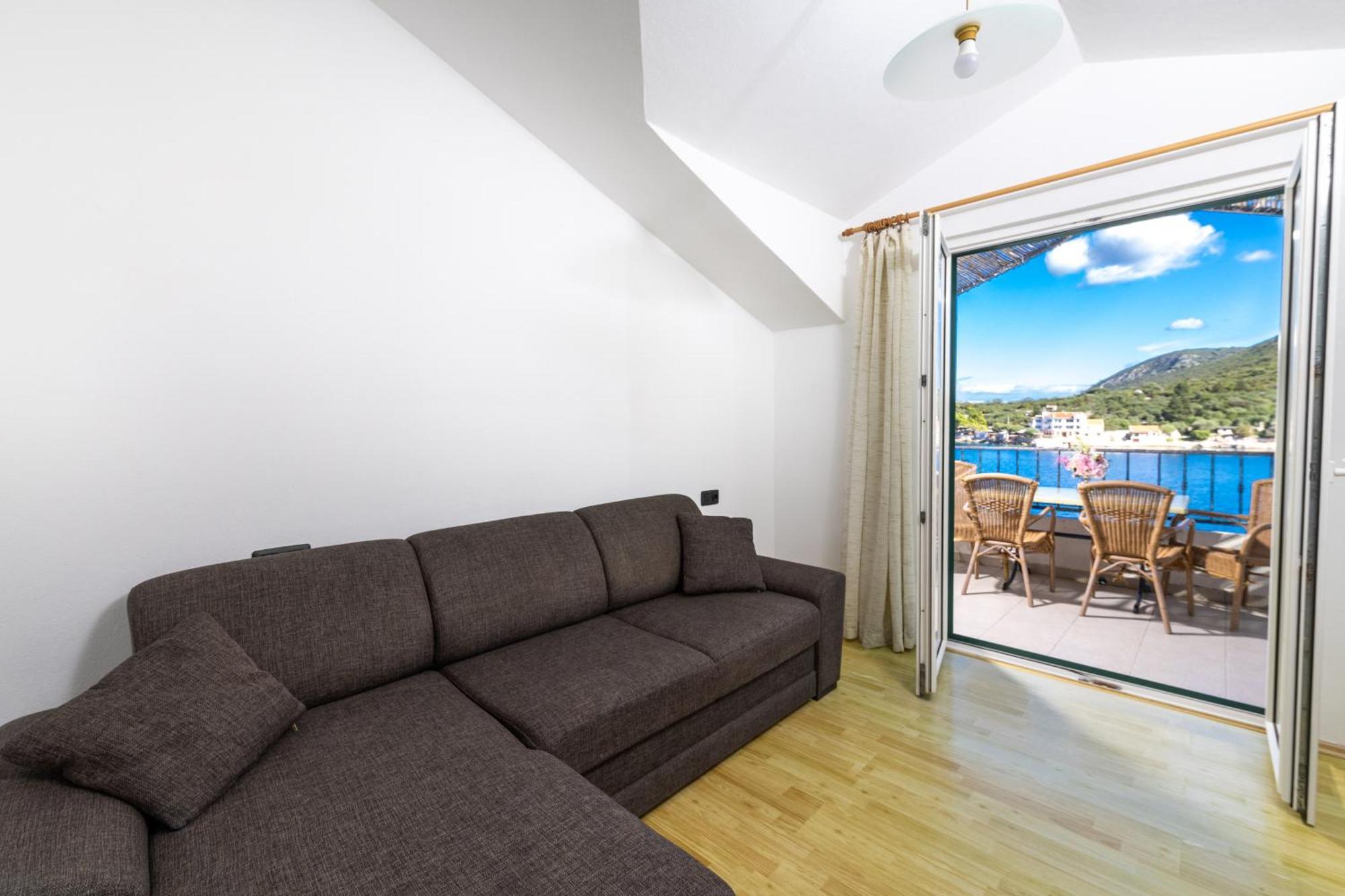 Rubin Apartment *