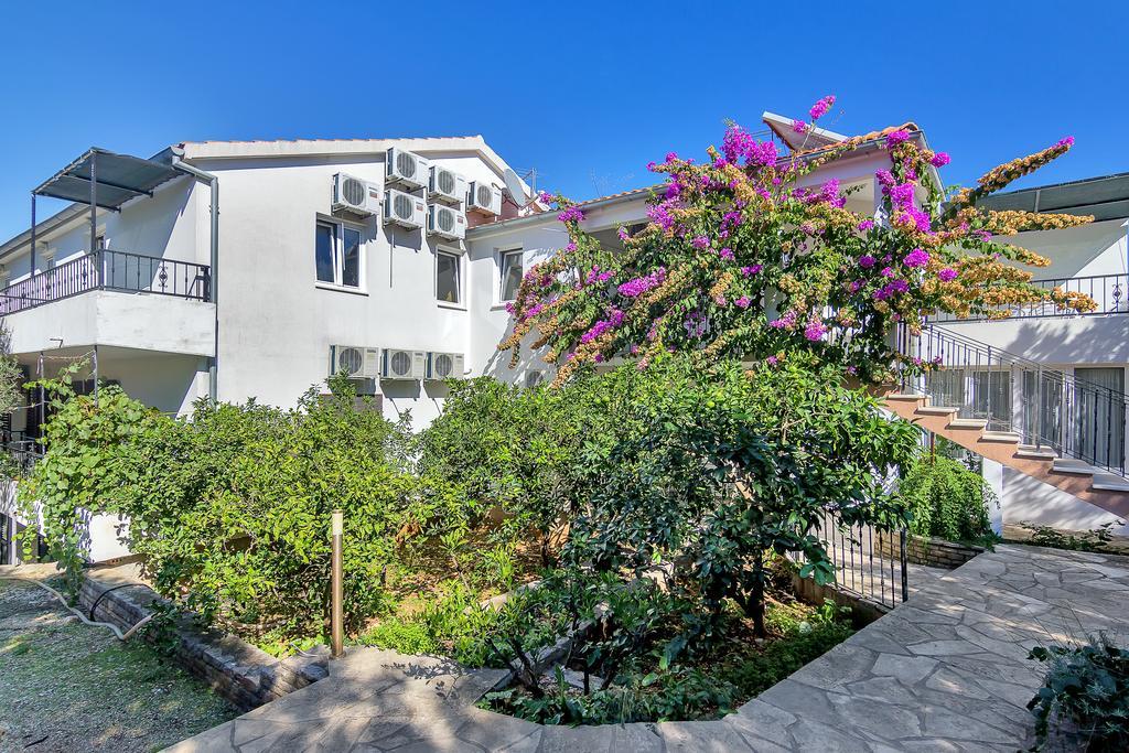 Rubin Apartment Zastrazisce